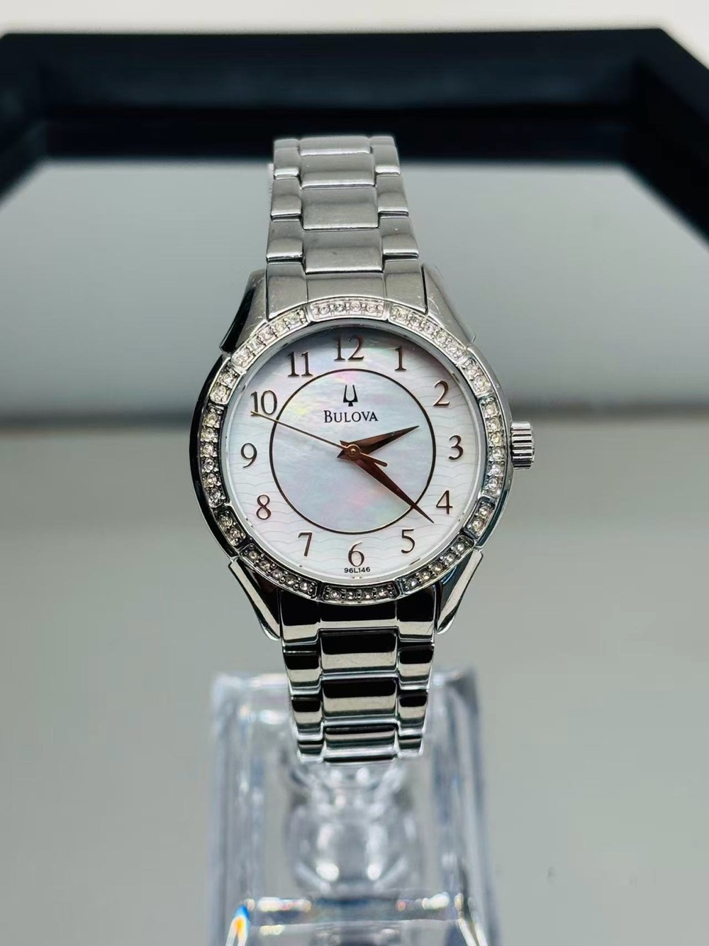 Vintage Bulova Crystal Bezel Women’s Watch Mother of Pearl Dial New Battery Runs